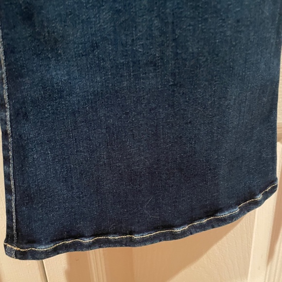 7 for all Mankind Ultra High Rise Tailorless Bootcut Jeans - Picture 13 of 16